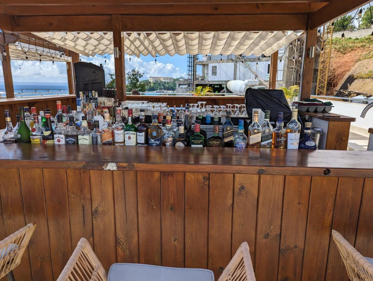Hacienda Samana Bay Hotel Exterior foto The bar at the Sky Bar