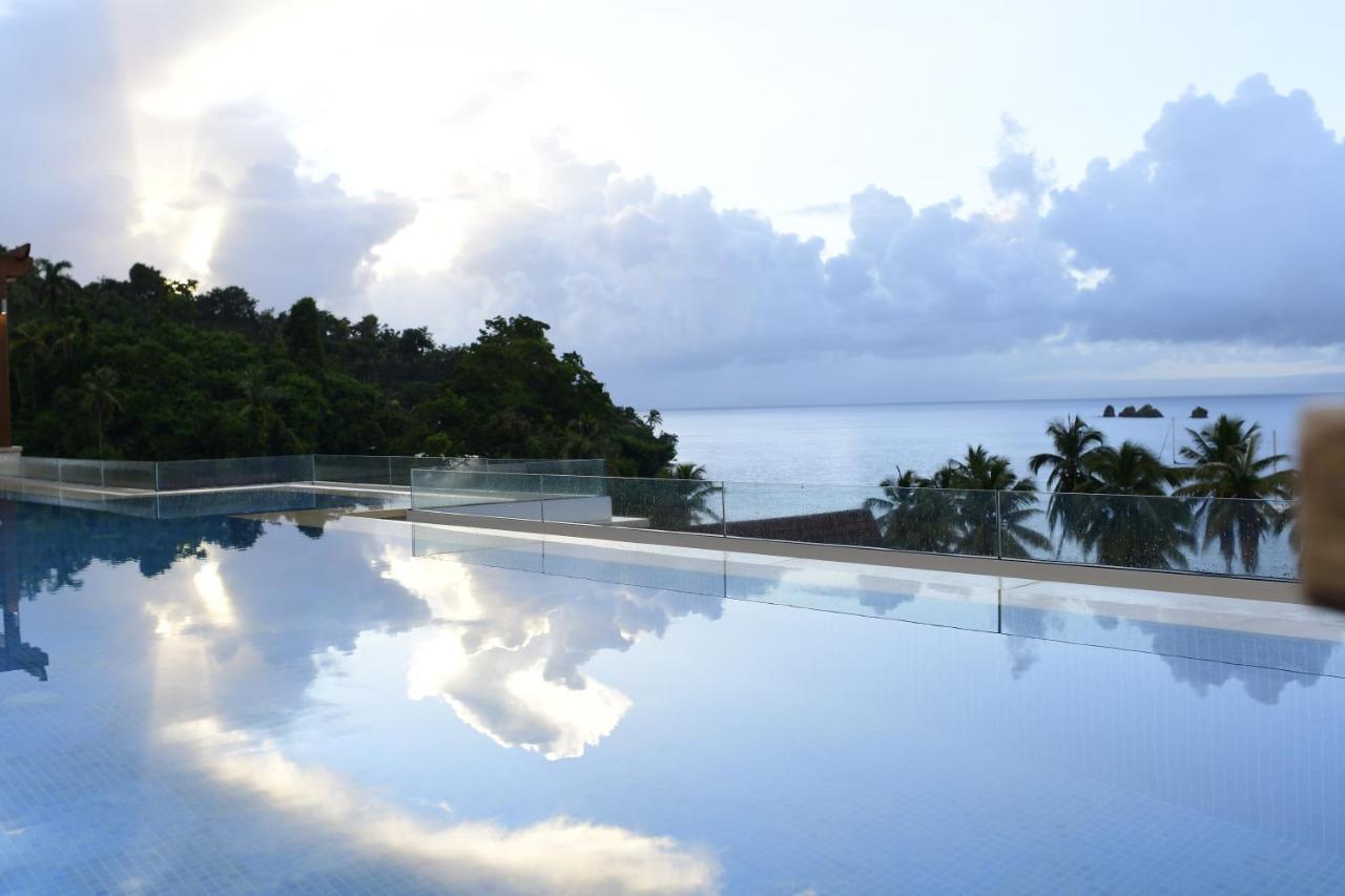 Hacienda Samana Bay Hotel Exterior foto Infinity pool at the resort